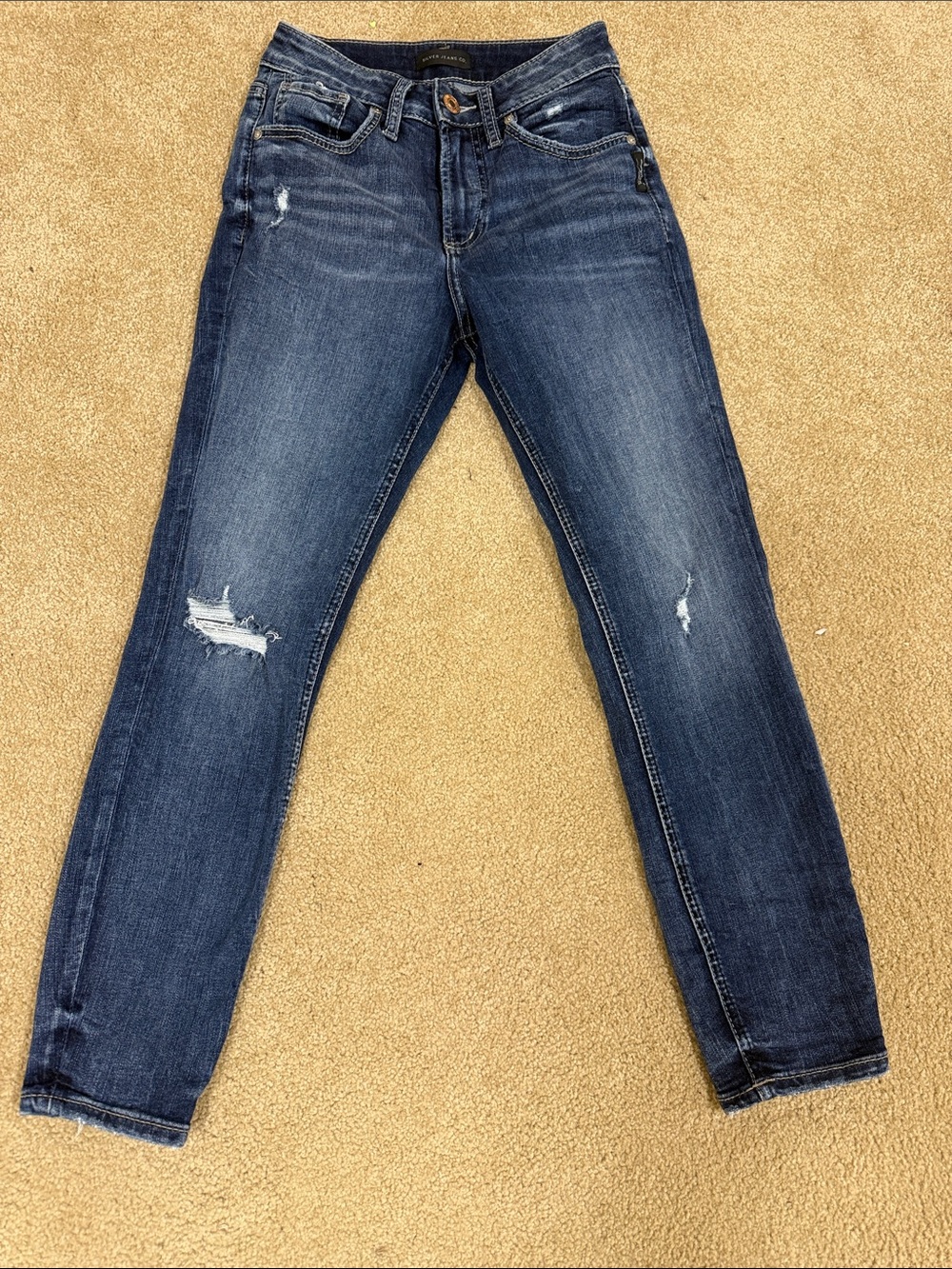 Silver Jeans Women’s Dark Blue Skinny Distressed cropped Jeans size W25/L26